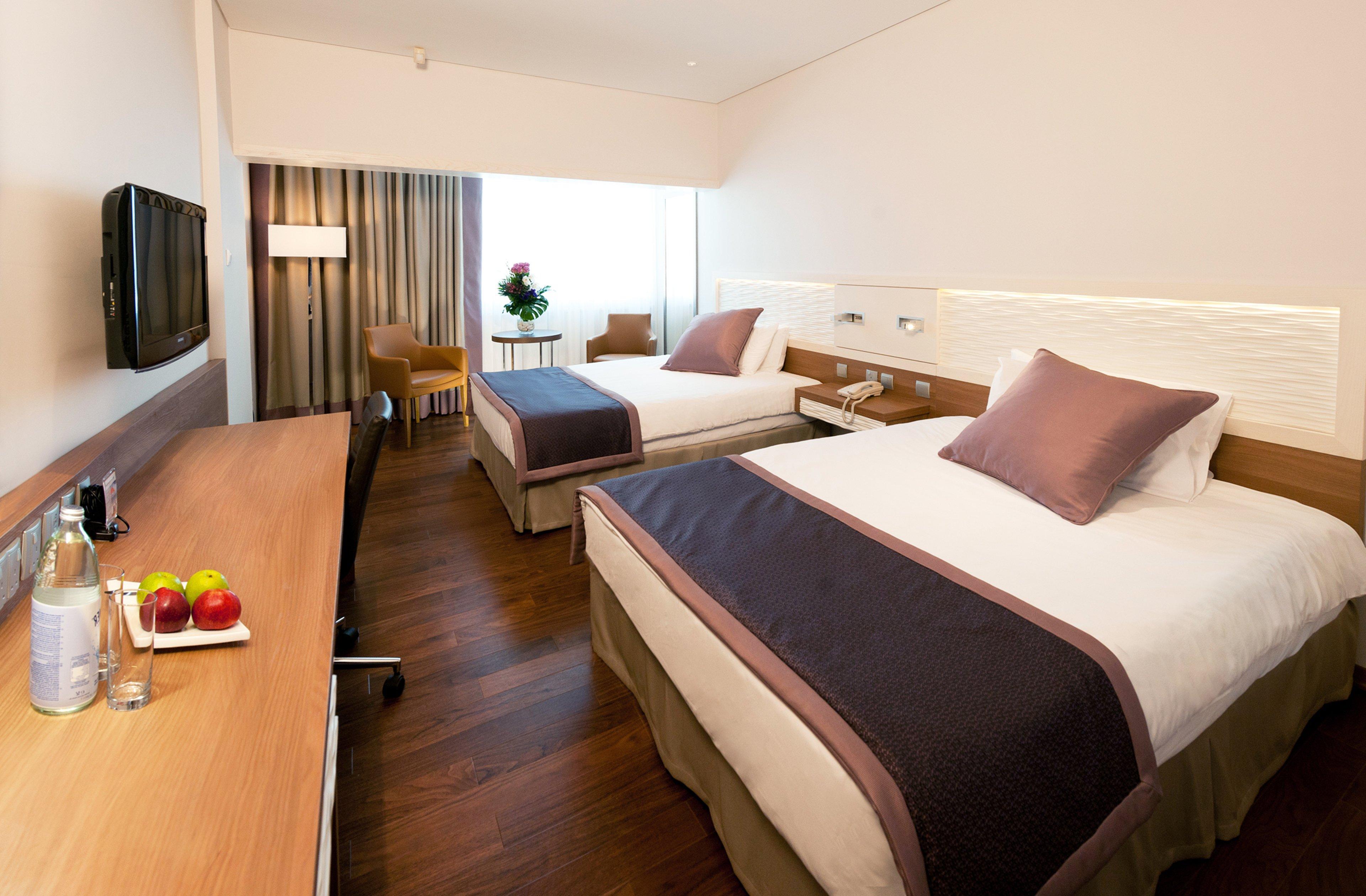 คราวน์ พลาซา ลิมาสซอล ลิมาสโซล Hotel ลิมาซอล ภายนอก รูปภาพ